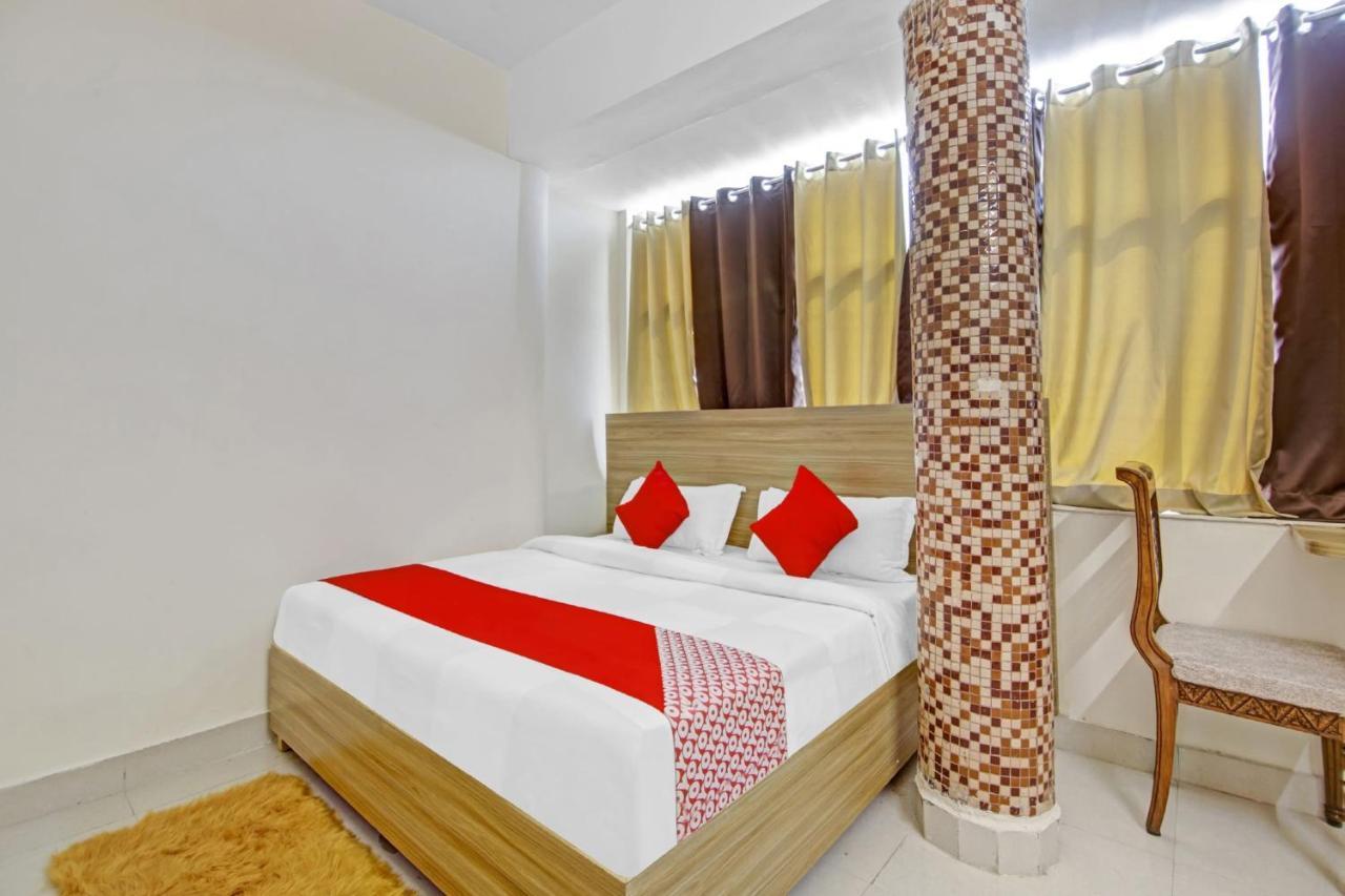 Oyo Flagship 80772 Hotel The Grand Rdc Ghaziabad Exterior photo